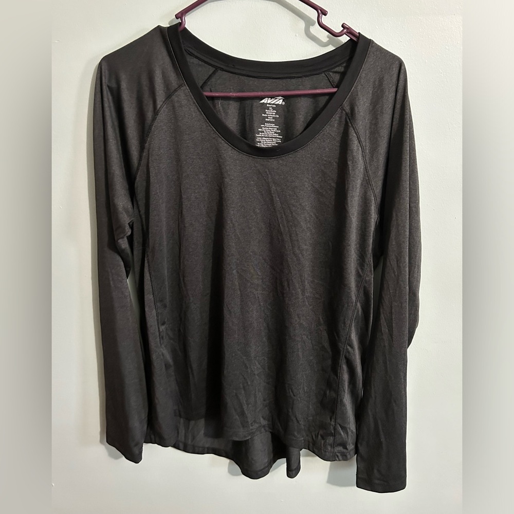 Gray Avia top